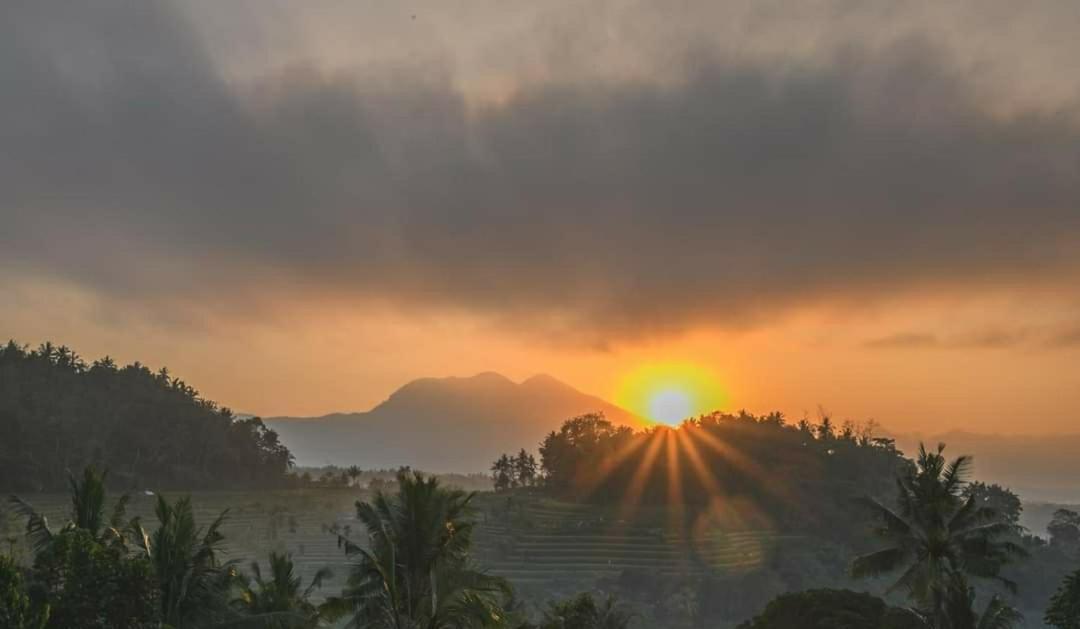 Pondok Lembah Dukuh Homestay Karangasem Amlapura Exterior foto