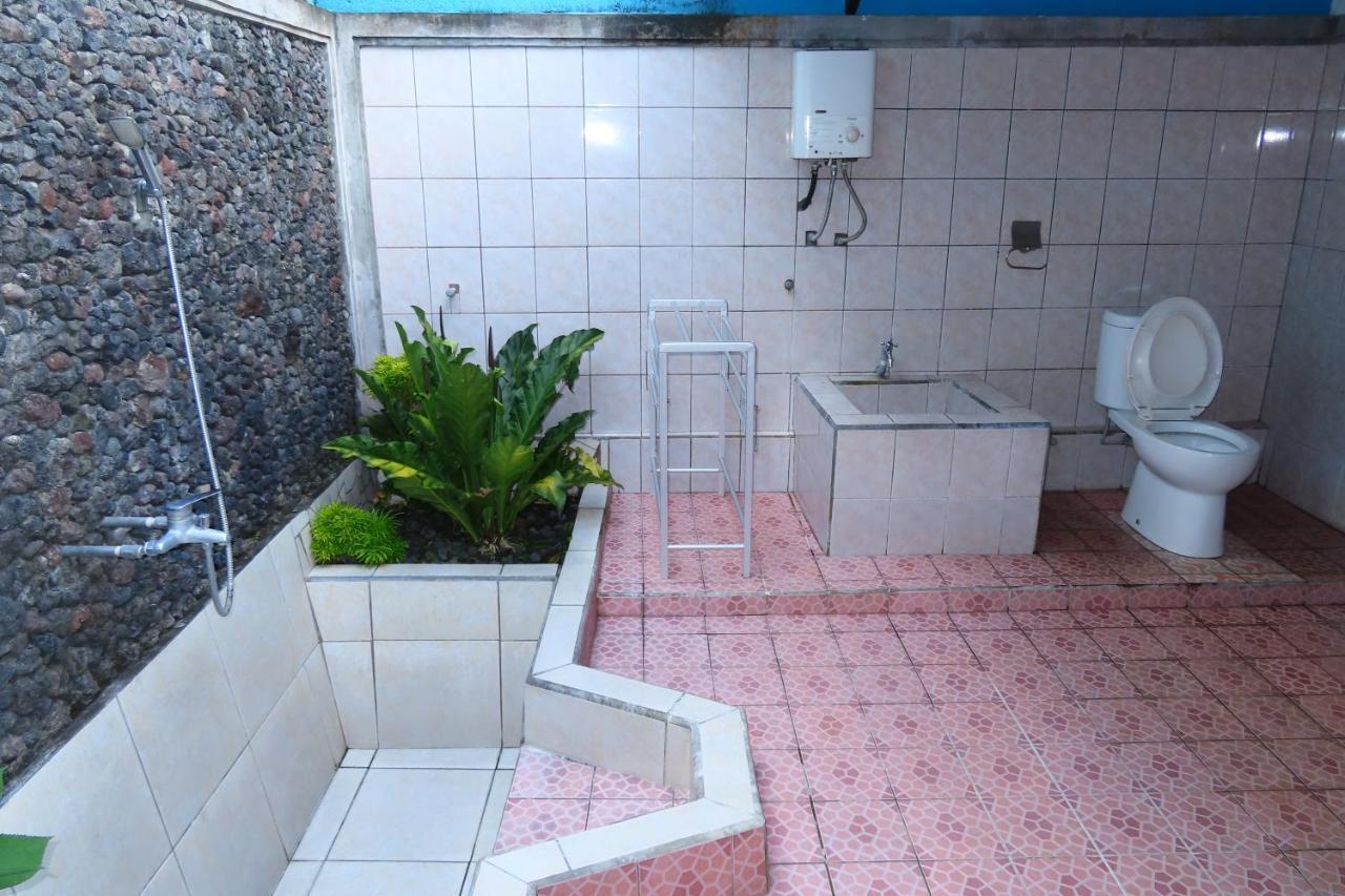 Pondok Lembah Dukuh Homestay Karangasem Amlapura Exterior foto
